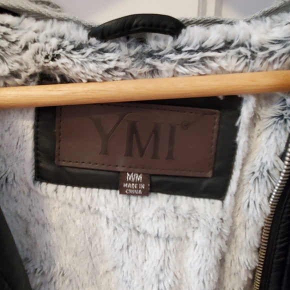 Coat - Picture 2 of 2